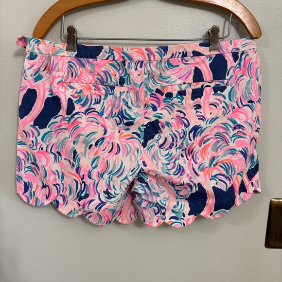 Lilly Pulitzer scalloped Shorts blue pink size 12 - Picture 5 of 8